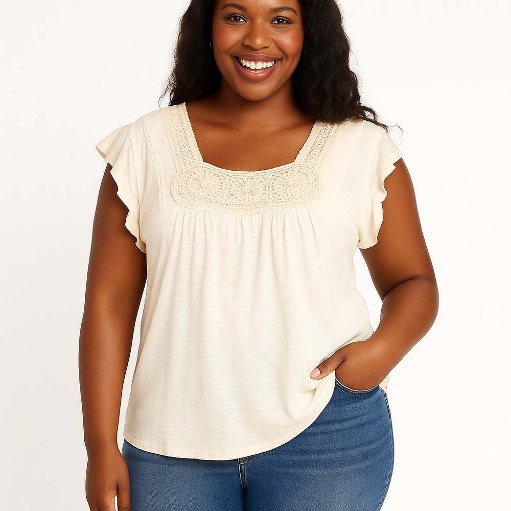 URBAN OUTFITTER’S “Kimchi Blue” Precious Cream Top with Crochet Lace Trim Size L
